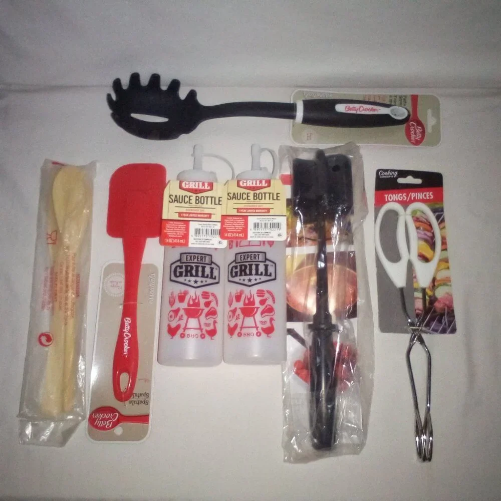 Kitchen Utensil Bundle (17): Assorted Kitchen Essentials. New